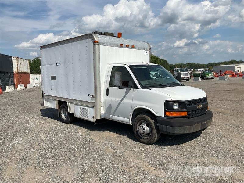 Chevrolet 3500 Saug- und Druckwagen