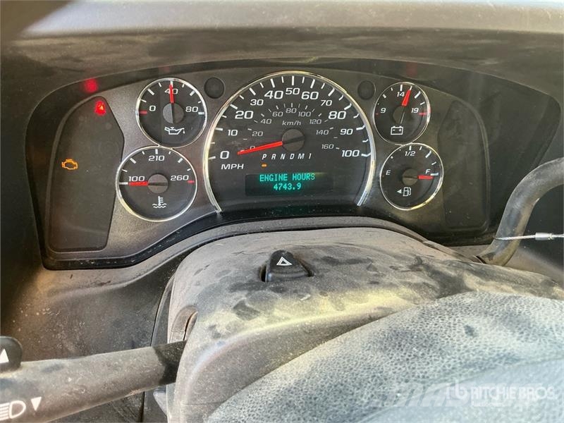 Chevrolet 3500 11 Passenger Van Panel vanlar