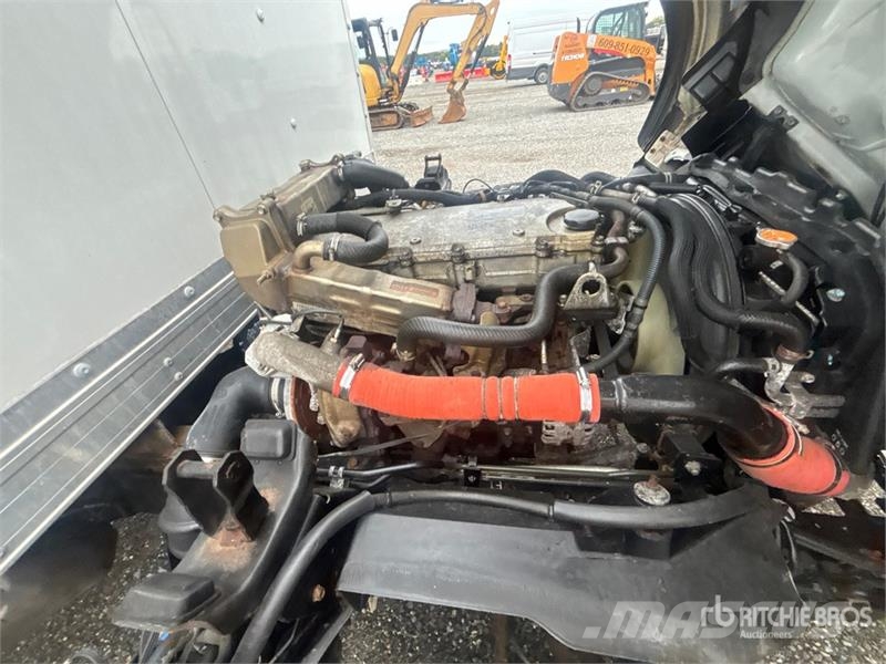 Chevrolet 4500HD 4x2 Van Truck Camion cassonati