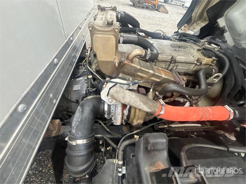 Chevrolet 4500HD 4x2 Van Truck Camion cassonati