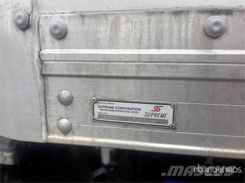 Chevrolet 4500HD 4x2 Van Truck Camion cassonati