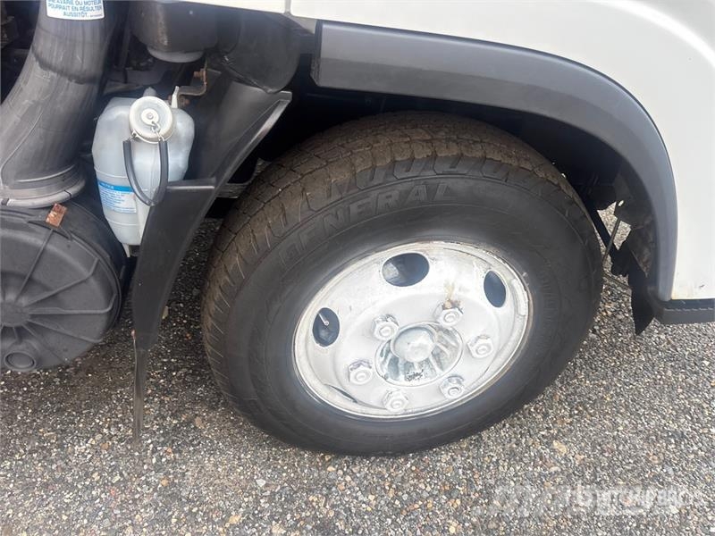 Chevrolet 4500HD 4x2 Van Truck Camion cassonati