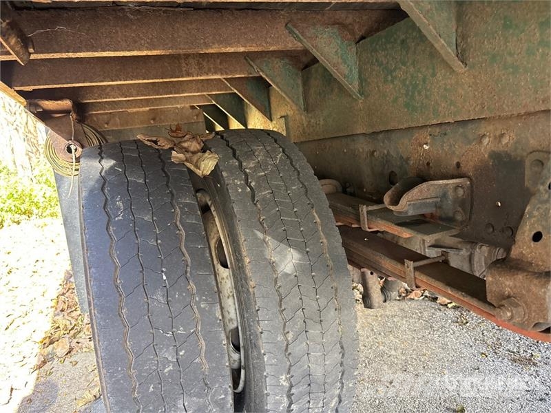 Chevrolet 5500 4x2 Flatbed Truck Camiones de cama baja