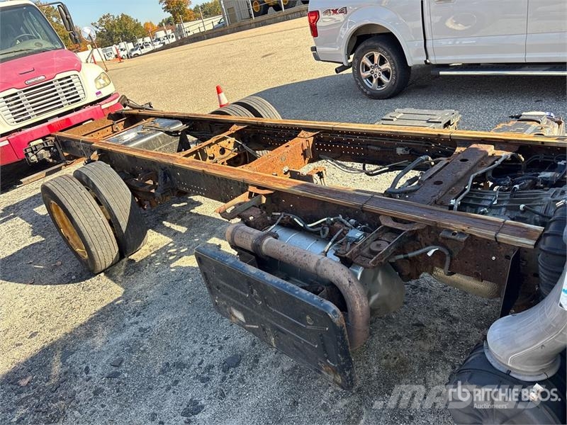 Chevrolet 5500HD 4x2 Cab and Chassis Kabine i unutrašnjost