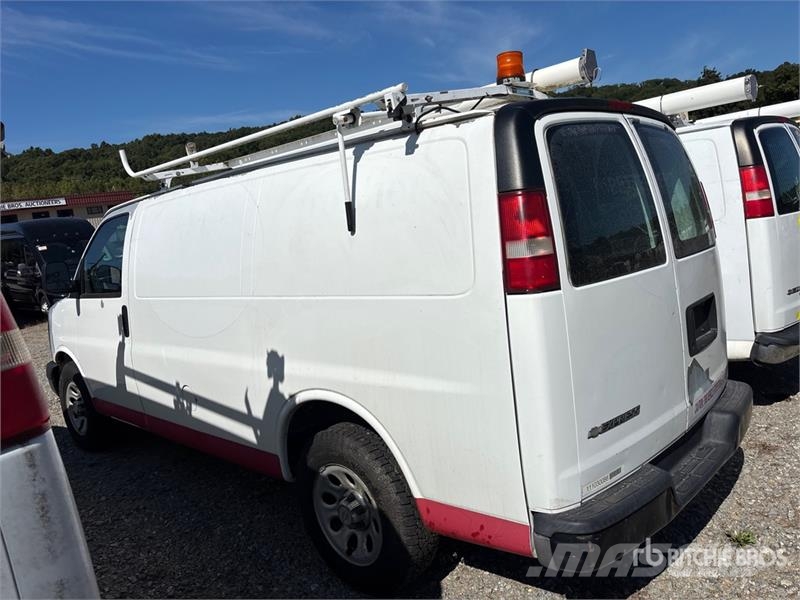 Chevrolet Express 1500 Cargo Van Lieferwagen