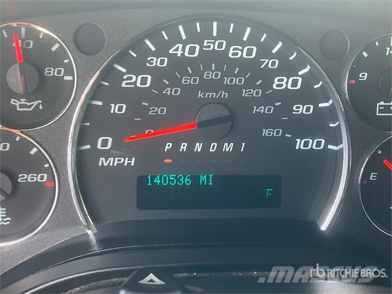Chevrolet Express 2500 Cargo Van 패널 화물차