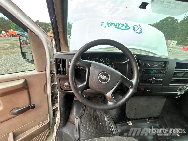 Chevrolet Express 2500 Cargo Van Dostavna vozila / kombiji