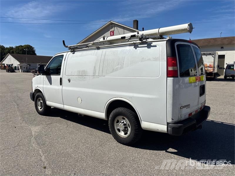 Chevrolet Express 2500 Cargo Van Gesloten bedrijfswagens
