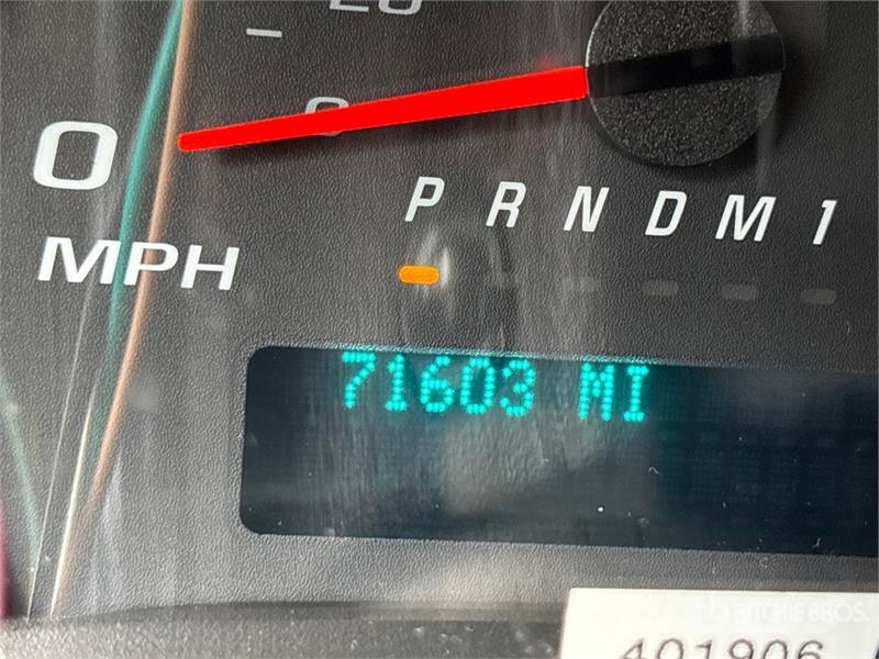 Chevrolet Express 2500 Cargo Van (Inoperable) Pakettiautot
