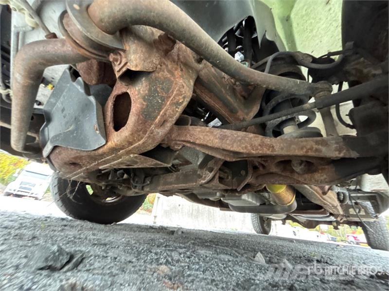 Chevrolet Express 2500 Cargo Van (Inoperable) Pakettiautot