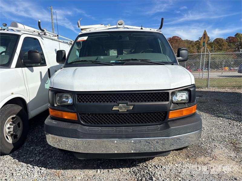 Chevrolet Express 2500 Cargo Van Lieferwagen