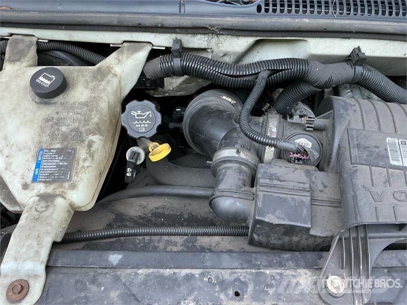 Chevrolet Express 2500 Cargo Van (Inoperable) Pakettiautot