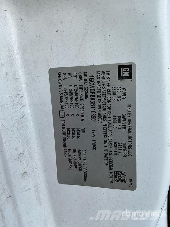Chevrolet Express 2500 Cargo Van (Inoperable) Pakettiautot
