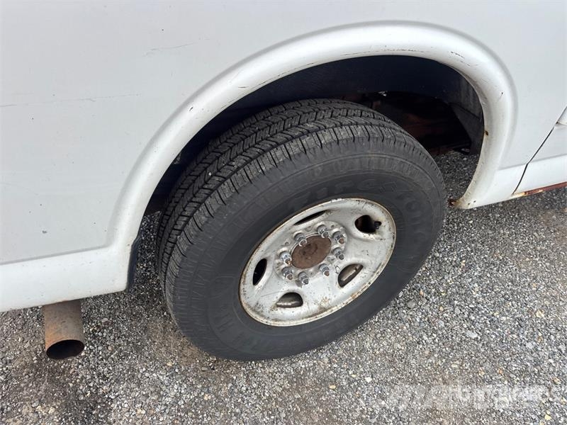 Chevrolet Express 2500 Cargo Van Dostavna vozila / kombiji