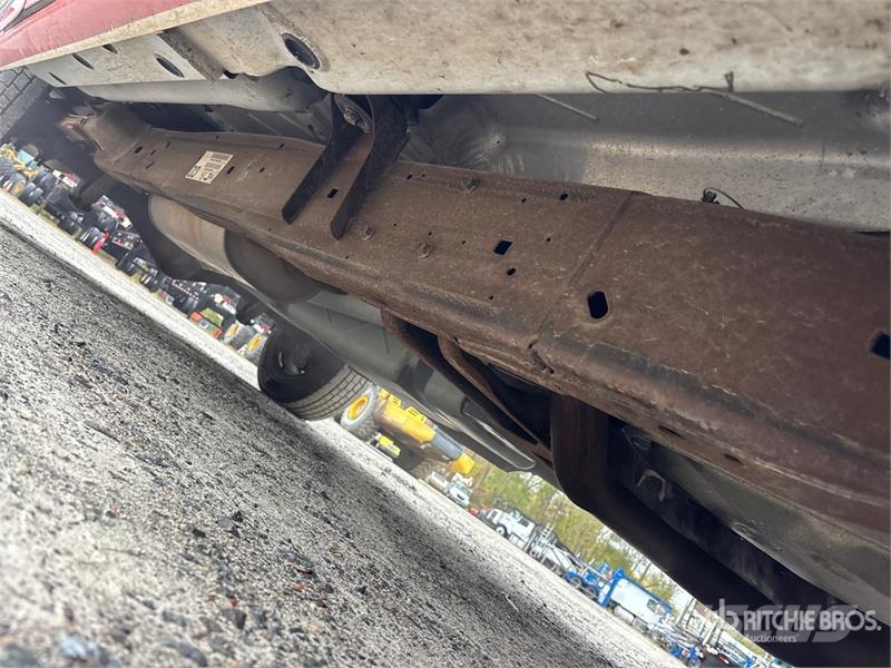 Chevrolet Express 2500 Cargo Van (Inoperable) Pakettiautot