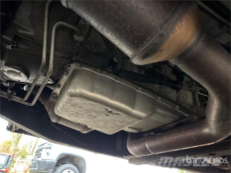 Chevrolet Express 2500 Cargo Van (Inoperable) Pakettiautot