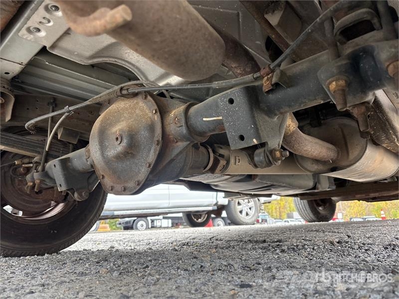 Chevrolet Express 2500 Cargo Van (Inoperable) Pakettiautot