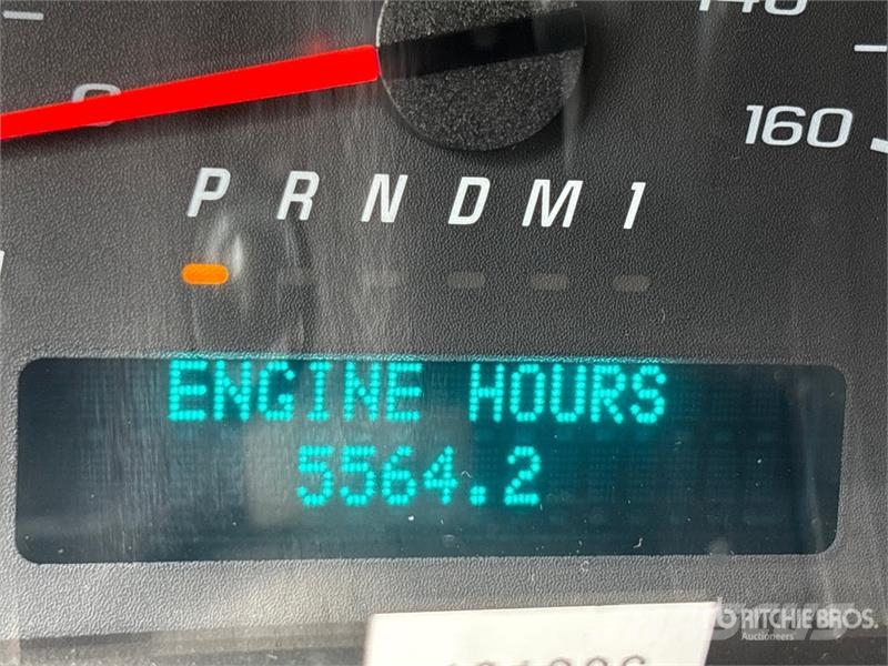 Chevrolet Express 2500 Cargo Van (Inoperable) Pakettiautot
