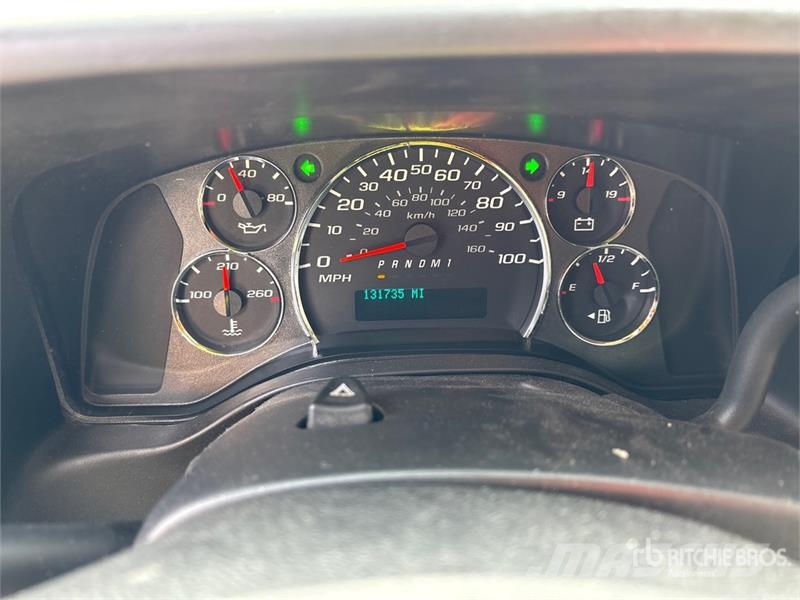 Chevrolet Express 2500 Cargo Van Изотермический фургон