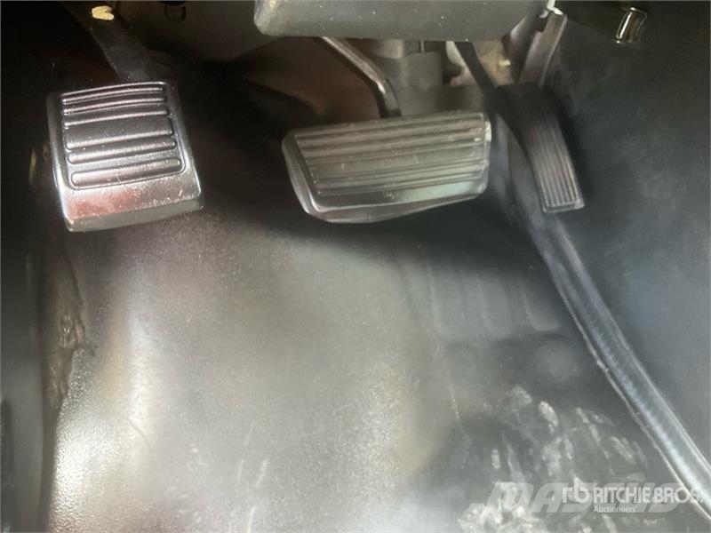 Chevrolet Express 2500 Cargo Van 패널 화물차