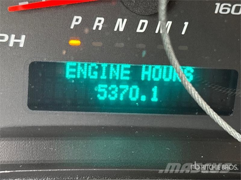 Chevrolet Express 2500 Cargo Van (Inoperable) Pakettiautot