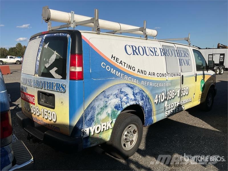Chevrolet Express 3500 패널 화물차