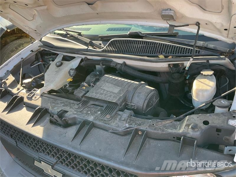 Chevrolet Express 3500 패널 화물차