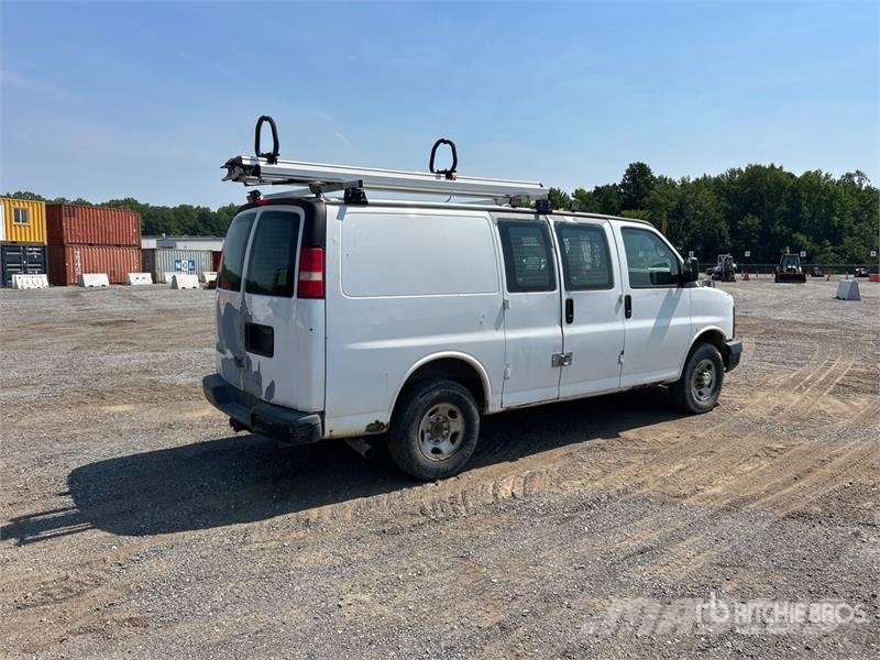 Chevrolet Express 3500 Panel vans