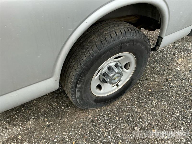 Chevrolet Express 3500 Panel vanlar