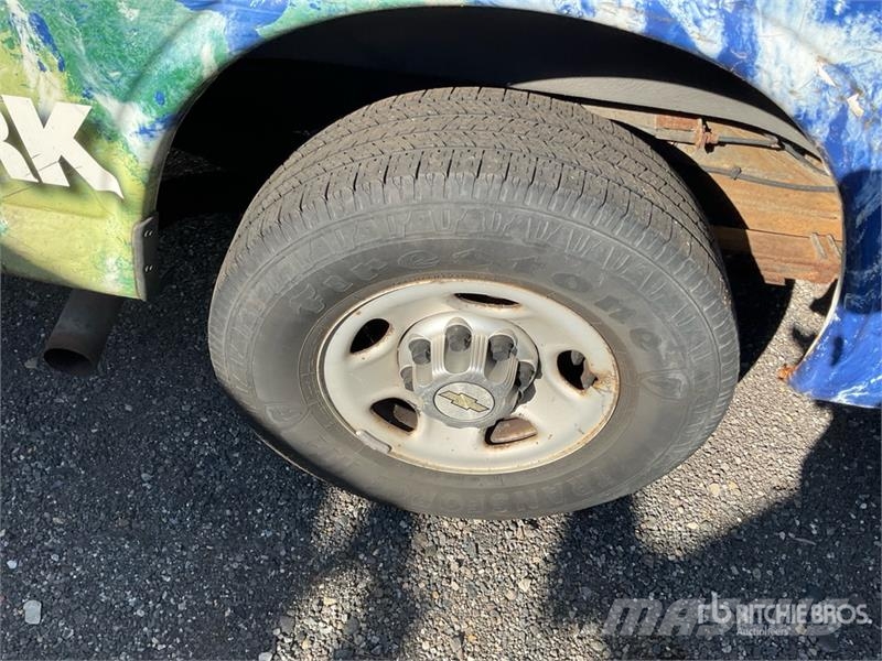 Chevrolet Express 3500 패널 화물차
