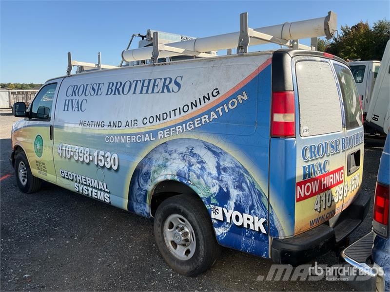 Chevrolet Express 3500 패널 화물차