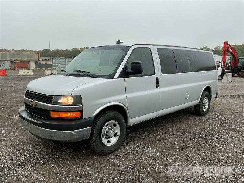 Chevrolet Express 3500 Panel vanlar
