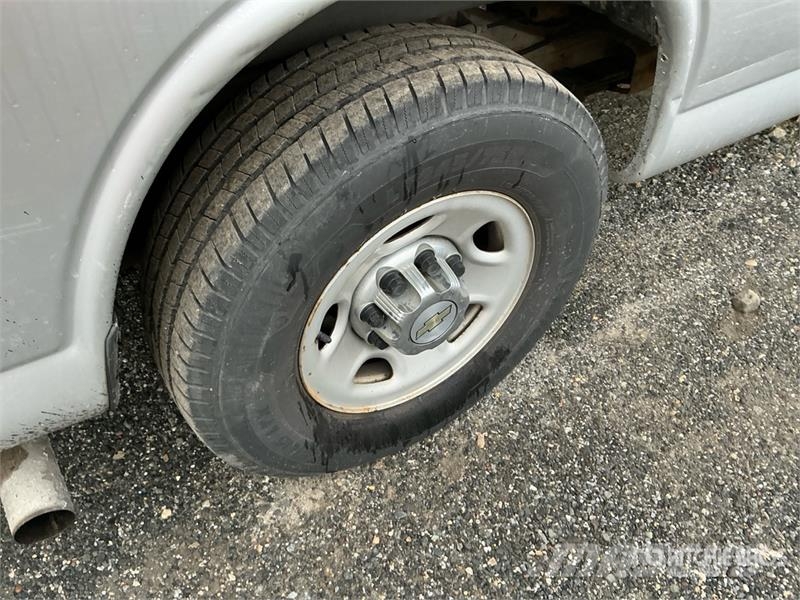 Chevrolet Express 3500 Panel vanlar