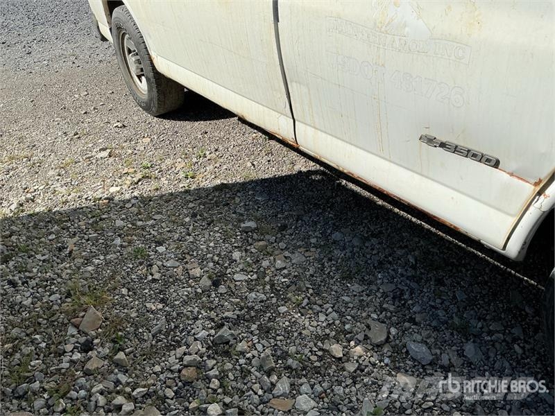 Chevrolet Express 3500 Gesloten bedrijfswagens
