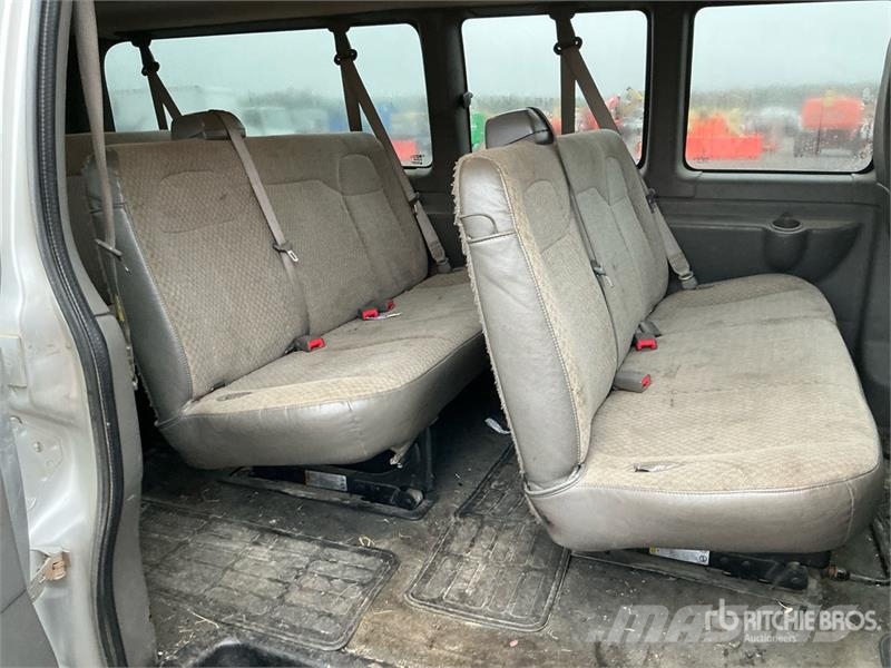 Chevrolet Express 3500 Panel vanlar