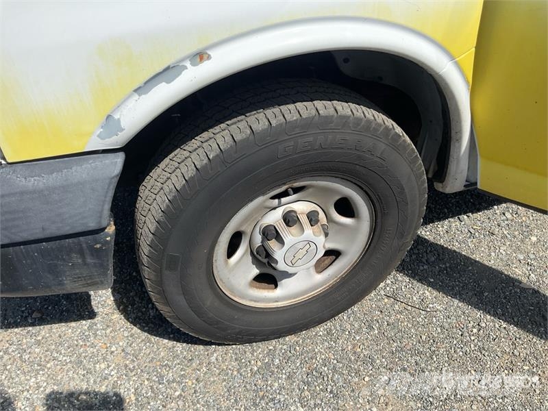 Chevrolet Express G2500 Gesloten bedrijfswagens