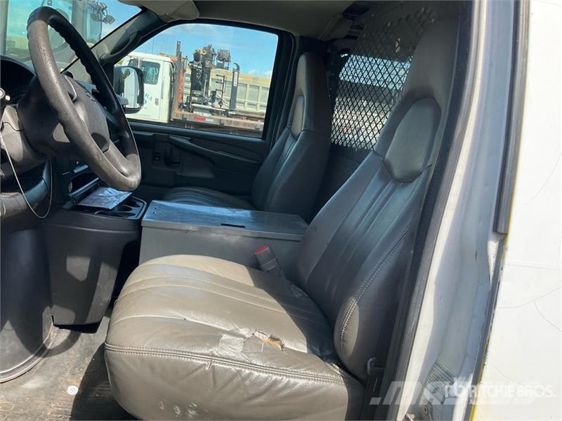 Chevrolet Express G2500 Gesloten bedrijfswagens