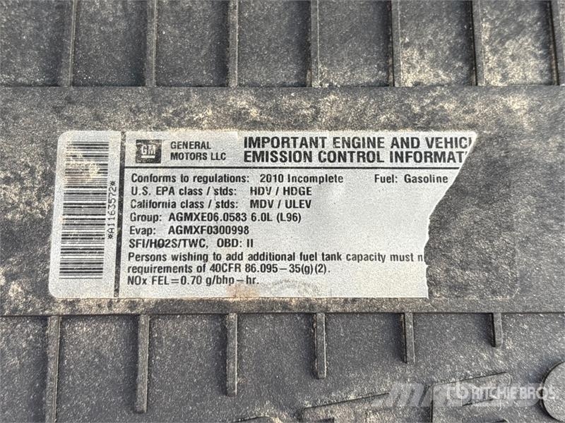 Chevrolet Express G3500 4x2 Utility Truck Caja abierta/laterales abatibles