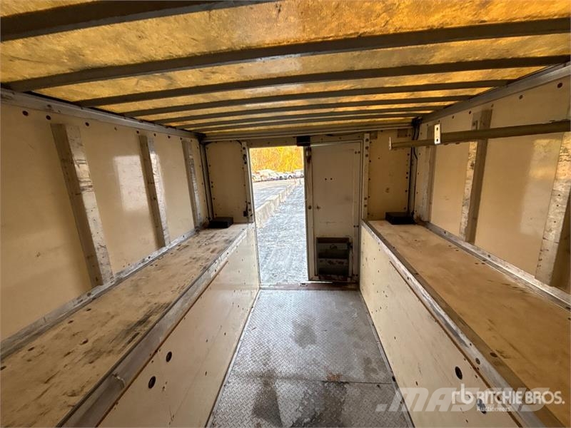 Chevrolet Express G3500 4x2 Utility Truck Caja abierta/laterales abatibles