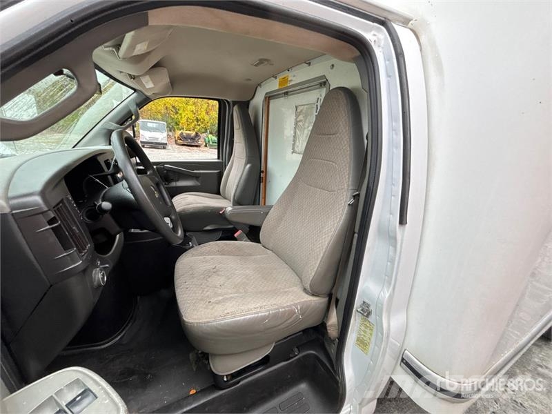 Chevrolet Express G3500 Sanduk kamioni