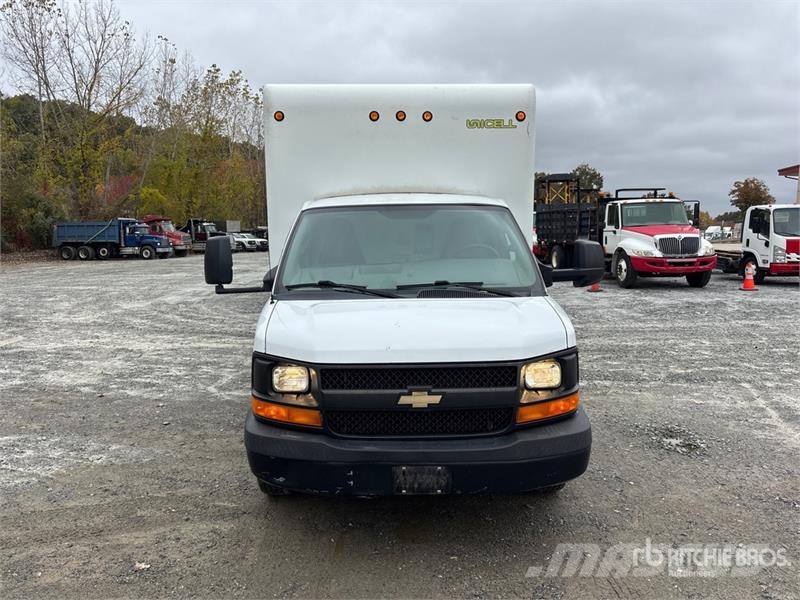 Chevrolet Express G3500 Dobozos teherautók