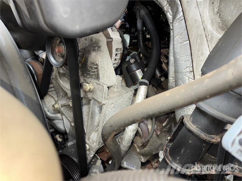 Chevrolet Express G3500 Dobozos teherautók