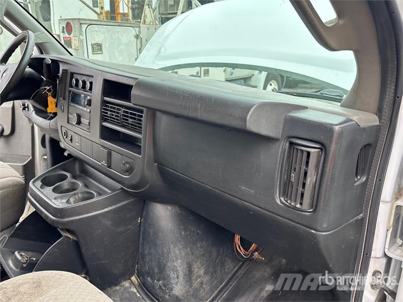 Chevrolet Express G3500 Sanduk kamioni