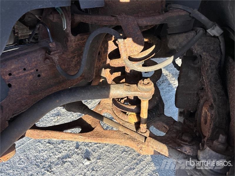 Chevrolet Express G3500 4x2 Utility Truck Caja abierta/laterales abatibles