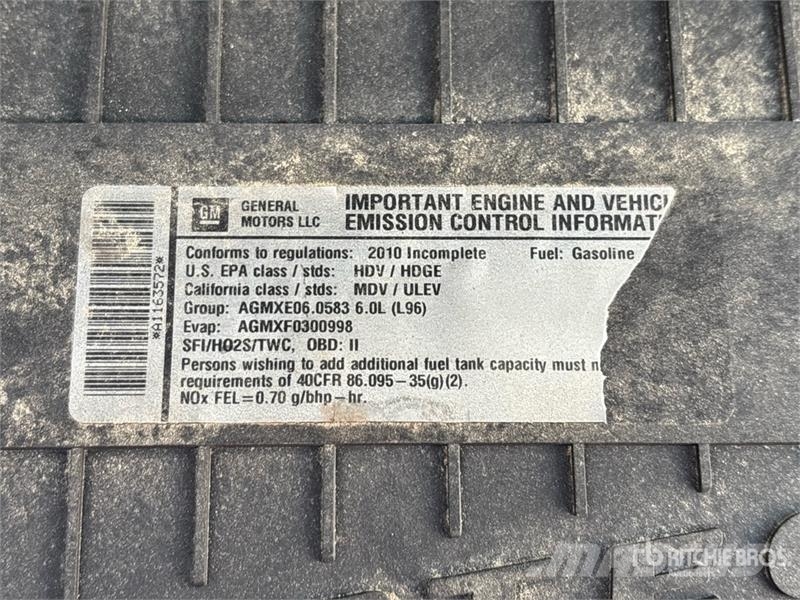 Chevrolet Express G3500 4x2 Utility Truck Caja abierta/laterales abatibles