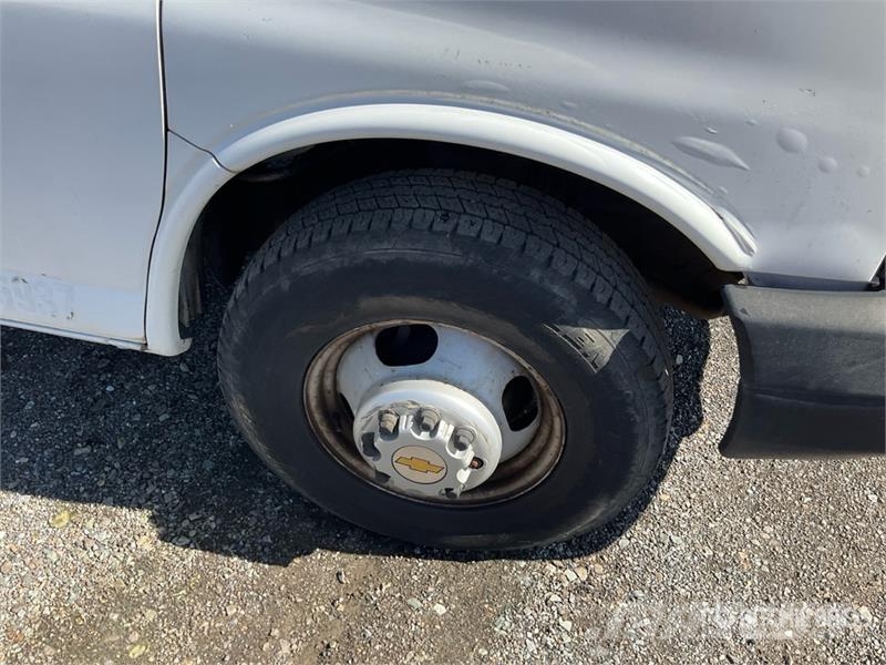 Chevrolet Express G3500 Sanduk kamioni
