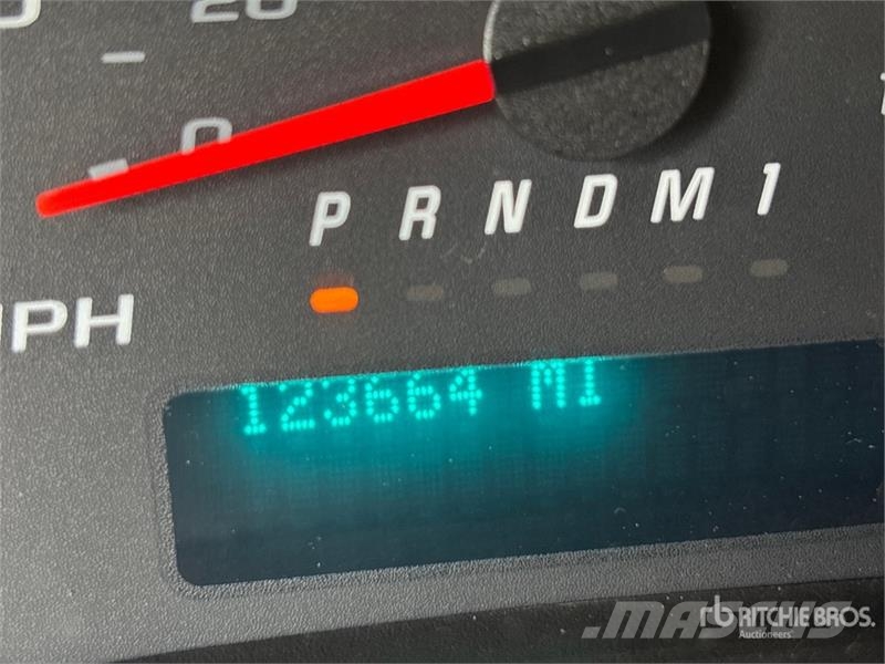 Chevrolet G2500 大型面包车