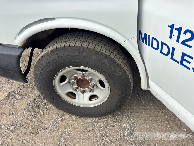 Chevrolet G2500 大型面包车