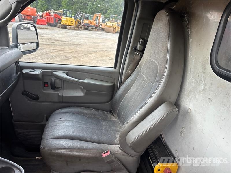 Chevrolet G2500 大型面包车