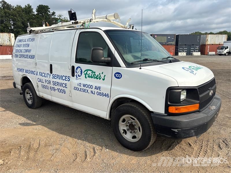 Chevrolet G2500 大型面包车